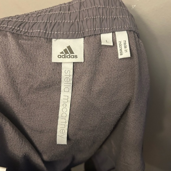Adidas Stella McCartney shorts - gray lightweight running shorts w/liner - Picture 3 of 9